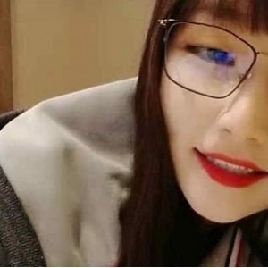 斗鱼主播（骚气眼镜妹）自我安慰剧情合集