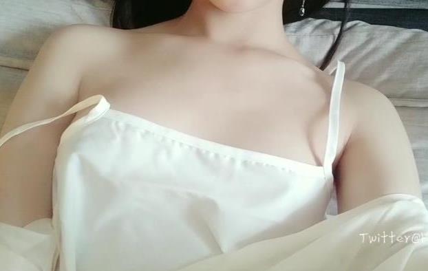 某推超级嫩妹（白桃露露）jk冰淇淋合集